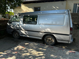 Hyundai H-100