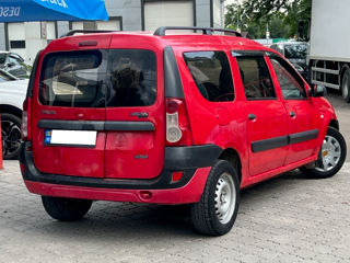 Dacia Logan foto 4