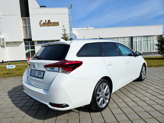 Toyota Auris foto 4