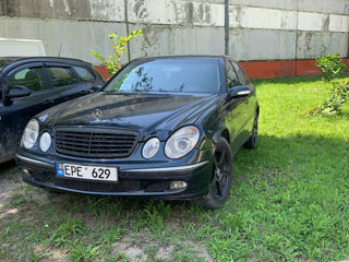 Mercedes E-Class foto 2