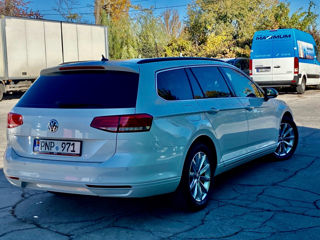 Volkswagen Passat foto 4