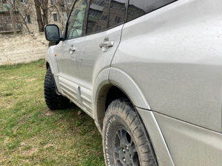 Mitsubishi Pajero фото 3