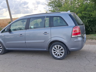 Opel Zafira foto 9