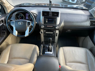 Toyota Land Cruiser Prado foto 8