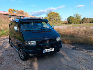 Volkswagen Caravelle foto 5