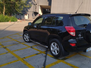 Toyota Rav 4 foto 2