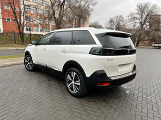 Peugeot 5008 foto 4