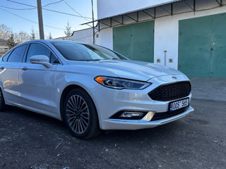 Ford Fusion foto 3