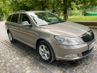 Skoda Octavia foto 3