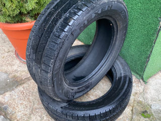 Vând 2 roti 215/60 R16C foto 2