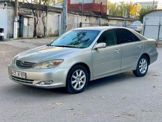 Toyota Camry foto 1