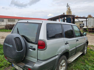 Nissan Terrano foto 6