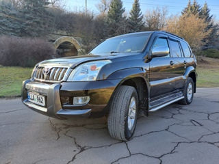 Toyota Land Cruiser Prado foto 2