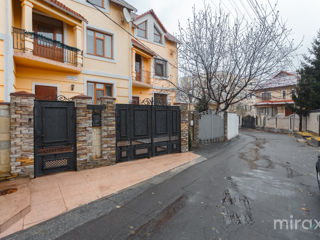 Se vinde TownHouse pe str. Ion Nistor, Centru, Chișinău foto 2