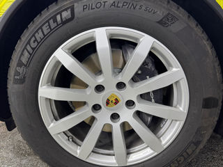 Michelin Pilot Alpin R19 Porsche