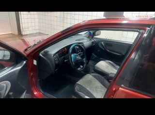 Nissan Primera foto 3