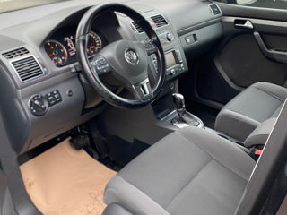 Volkswagen Touran foto 7