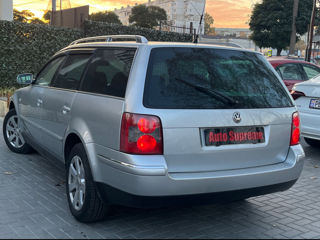 Volkswagen Passat foto 3