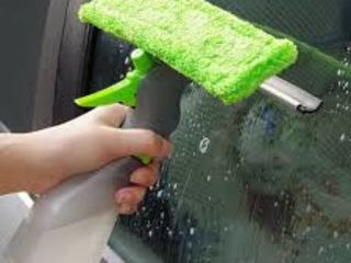 Щётка для мытья окон с распылителем foto 1
