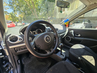 Renault Clio foto 4