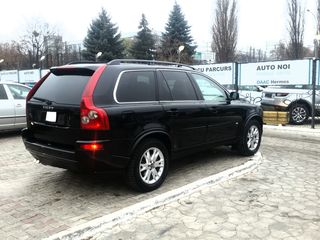 Volvo XC90 foto 1