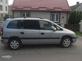 Opel Zafira foto 2