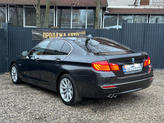 BMW 5 Series foto 4