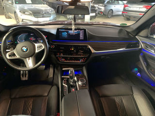 BMW 5 Series foto 9