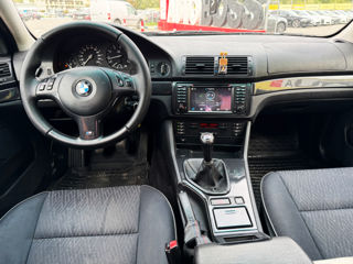 BMW 5 Series foto 10