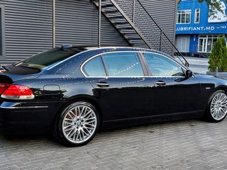 BMW 7 Series foto 14