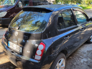 Nissan Micra foto 4