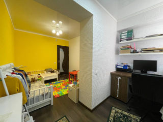 Apartament cu 2 camere, 68 m², Durlești, Chișinău foto 9