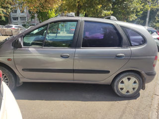 Renault Scenic foto 2