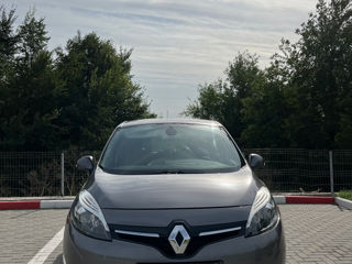 Renault Grand Scenic foto 1