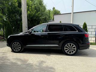 Audi Q7 foto 2