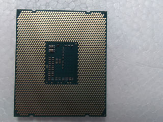 Intel Core i7-5820K ( Socket  2011 v3) foto 2