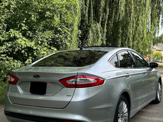 Ford Fusion foto 3