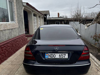 Mercedes E-Class foto 4