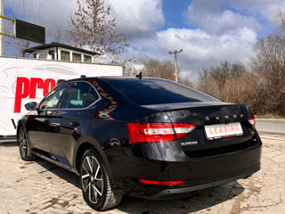 Skoda Superb foto 4