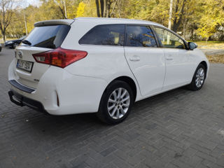 Toyota Auris foto 4