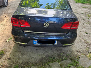 Volkswagen Passat foto 2