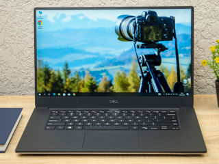 Dell Precision 5520/ Core I7 7820HQ/ 16Gb Ram/ Quadro M1200/ 512Gb SSD/ 15.6" FHD IPS!!