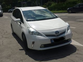 Toyota Prius + foto 2