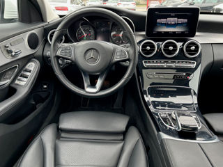 Mercedes C-Class foto 8