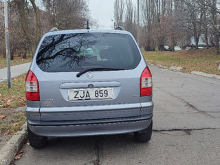 Opel Zafira foto 9