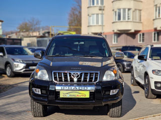 Toyota Land Cruiser Prado foto 2