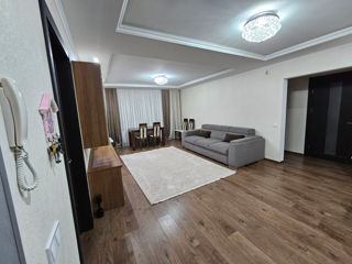 Apartament cu 4 camere, 87 m², Centru, Ialoveni foto 2