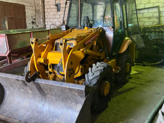 Экскаватор-погрузчик JCB 2CX