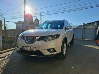 Nissan X-Trail foto 2