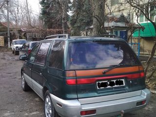 Mitsubishi Space Wagon foto 1